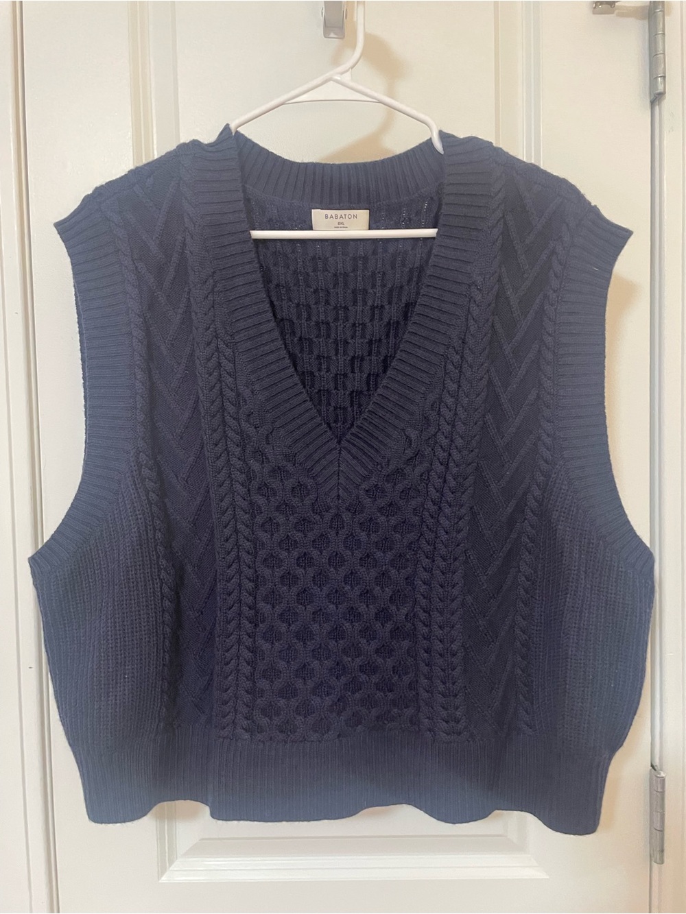 Aritzia Babaton Navy Cable-Knit V-Neck Sweater Vest, 2XL